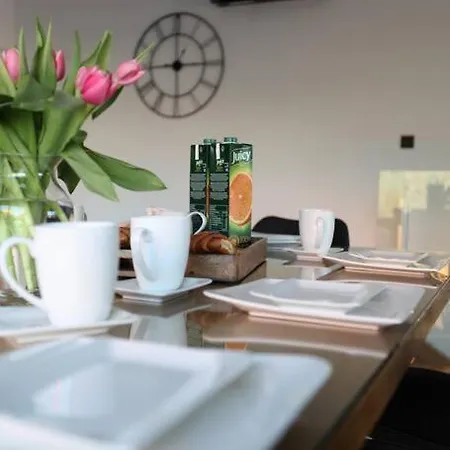 Luxury Lana Apt, Seaview Terrace, Large Outdoor Space, Bbq * Trogir